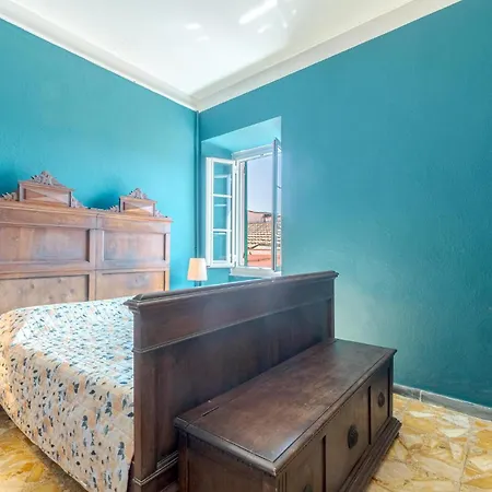 Casa La Carrugina 아파트